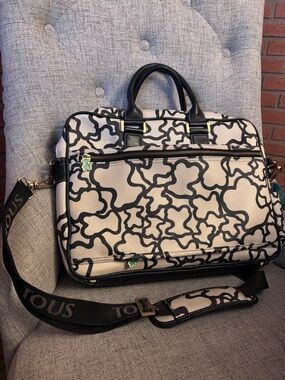 TOUS Kaos laptop messenger Bag🤩❤️